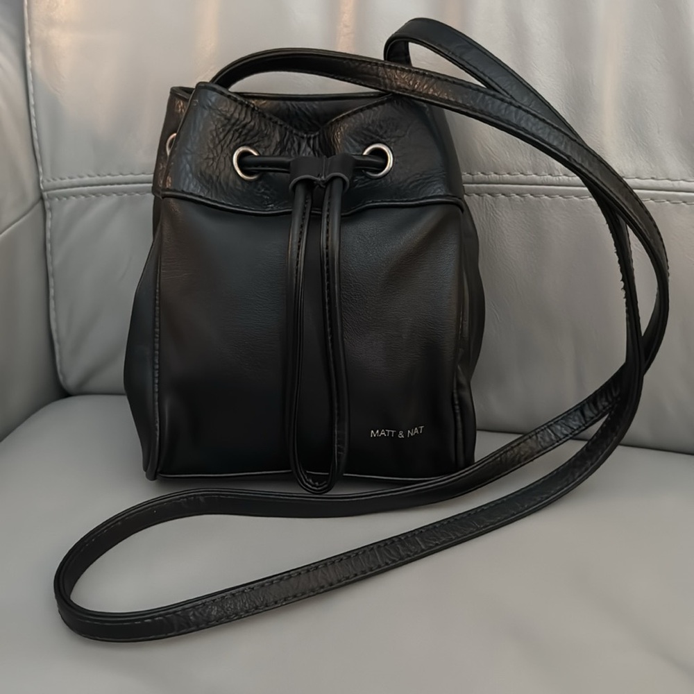 Matt & Nat Black Vegan leather Crossbody mini Bucket Bag Purse